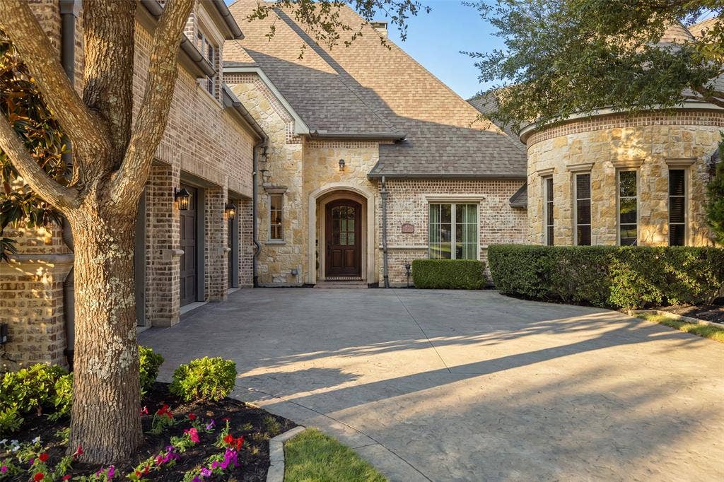 6205 Avalon Woods Drive, McKinney, TX 75072 6205 Avalon Woods Drive, McKinney, TX 75072