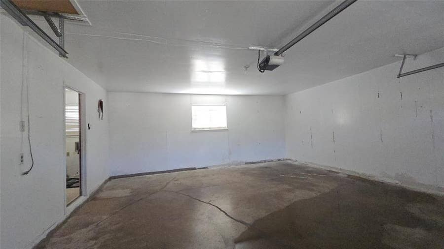 Property photo for 1611 Park Ridge Terrace, Arlington, TX