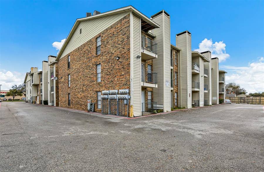 Property photo for 9520 Royal Lane, #321, Dallas, TX