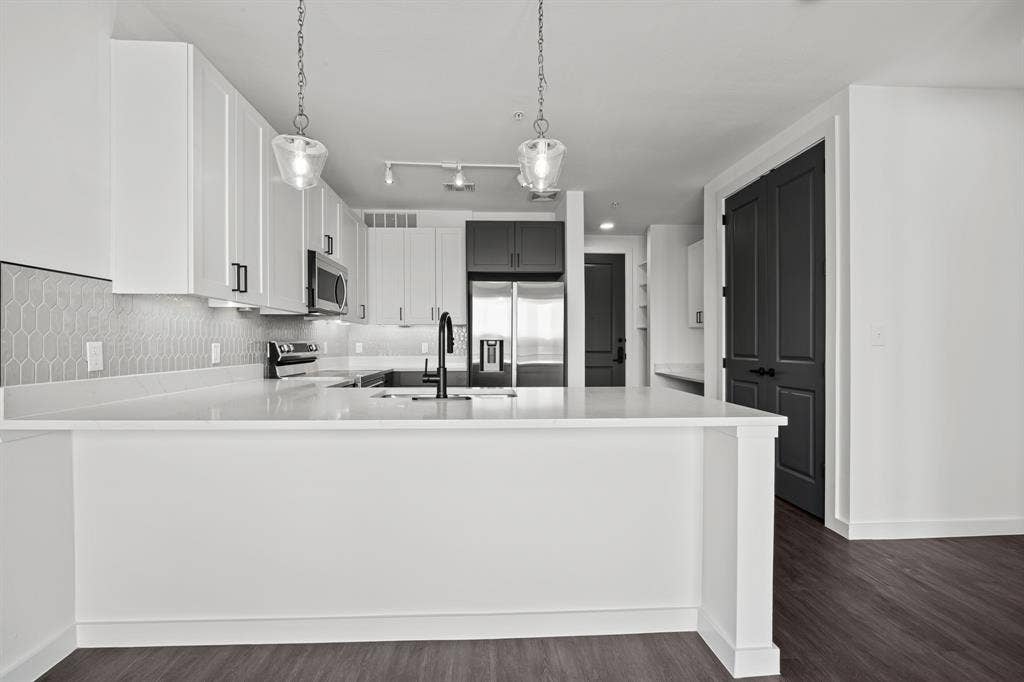 1100 N Zang Boulevard, #207, Dallas, TX 75203 1100 N Zang Boulevard, #207, Dallas, TX 75203