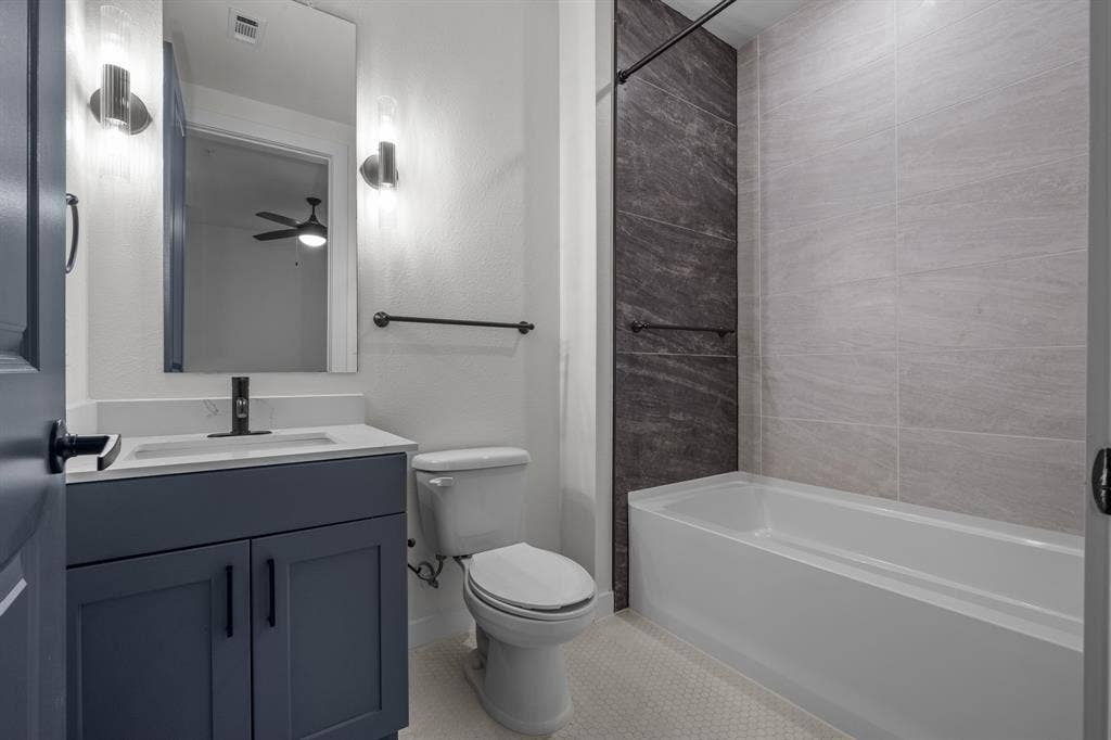 1100 N Zang Boulevard, #207, Dallas, TX 75203 1100 N Zang Boulevard, #207, Dallas, TX 75203