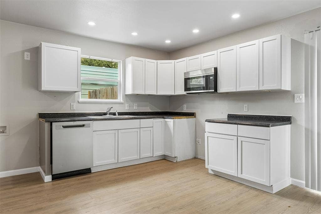 7570 Double Bridge Road, Mabank, TX 75156 7570 Double Bridge Road, Mabank, TX 75156
