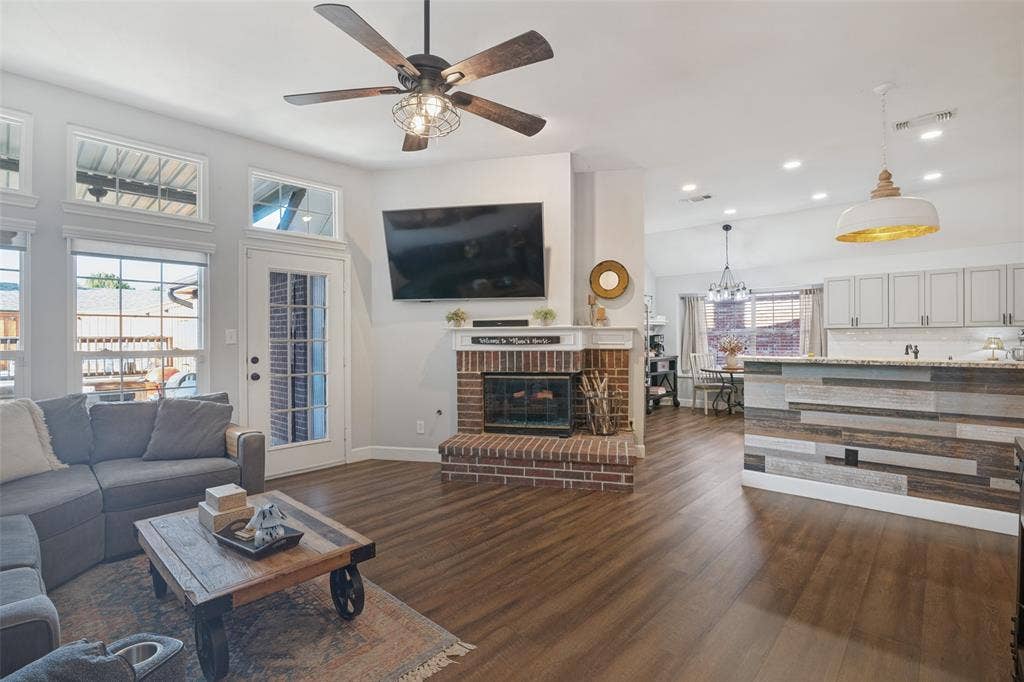 8317 Trail Lake Drive, Rowlett, TX 75088 8317 Trail Lake Drive, Rowlett, TX 75088