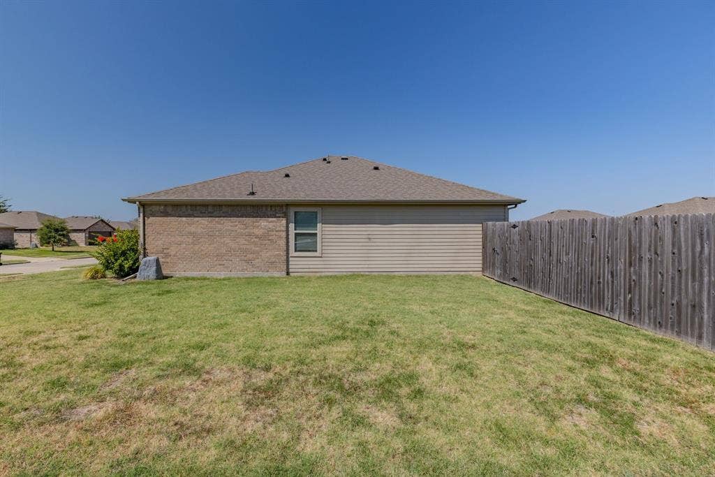 1402 Warringwood Drive, Greenville, TX 75402 1402 Warringwood Drive, Greenville, TX 75402