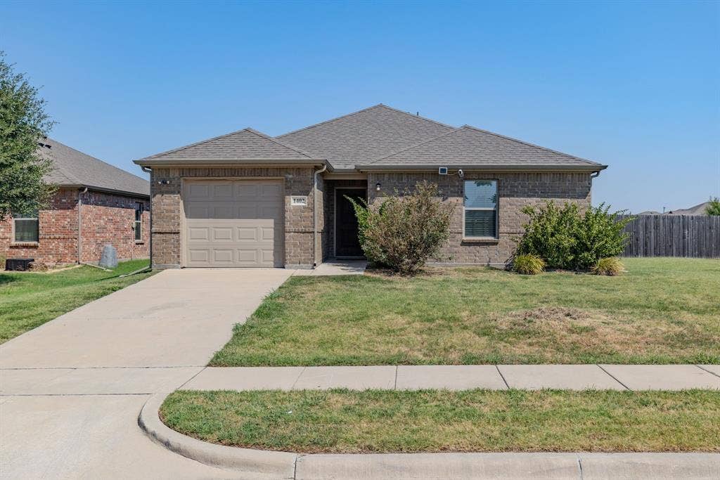 1402 Warringwood Drive, Greenville, TX 75402 1402 Warringwood Drive, Greenville, TX 75402