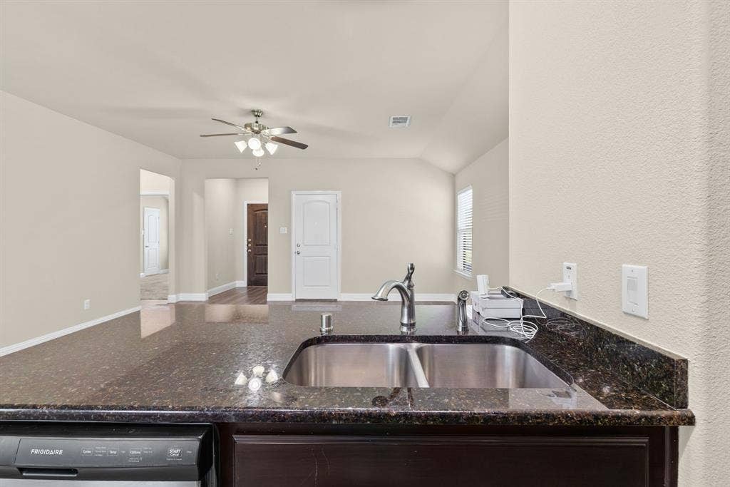 1402 Warringwood Drive, Greenville, TX 75402 1402 Warringwood Drive, Greenville, TX 75402
