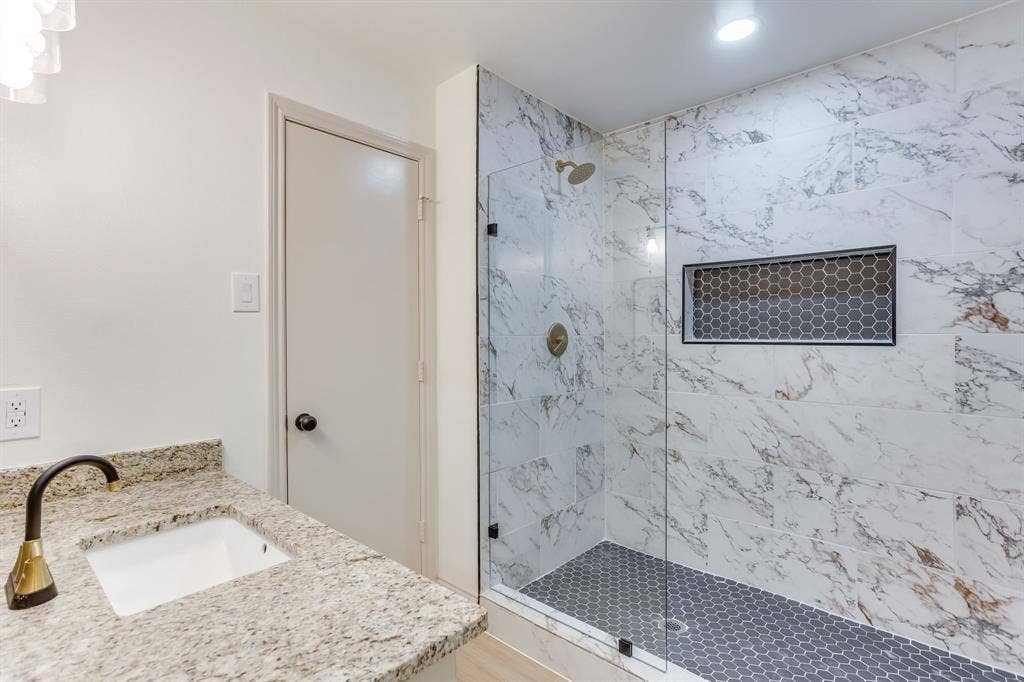 106 Sidney Drive, Glenn Heights, TX 75154 106 Sidney Drive, Glenn Heights, TX 75154