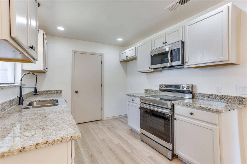 106 Sidney Drive, Glenn Heights, TX 75154 106 Sidney Drive, Glenn Heights, TX 75154