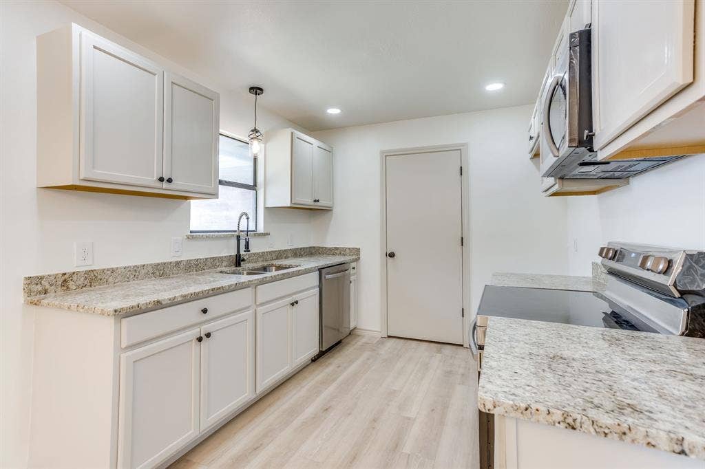 106 Sidney Drive, Glenn Heights, TX 75154 106 Sidney Drive, Glenn Heights, TX 75154