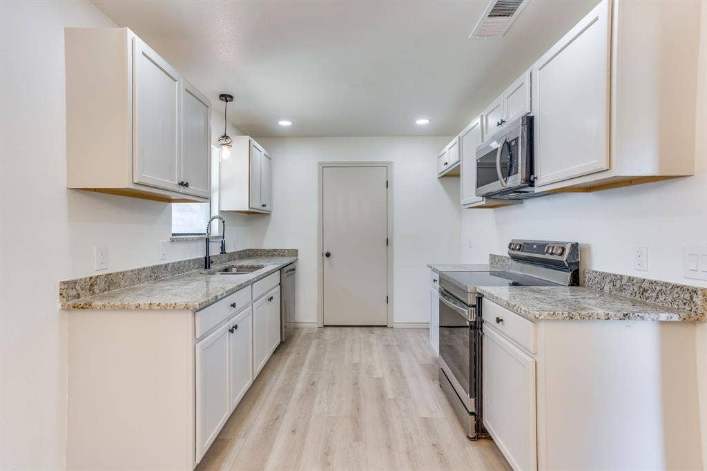 106 Sidney Drive, Glenn Heights, TX 75154 106 Sidney Drive, Glenn Heights, TX 75154