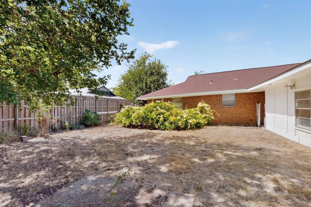 7316 N Stone Meadow Circle, Rowlett, TX 75088 7316 N Stone Meadow Circle, Rowlett, TX 75088