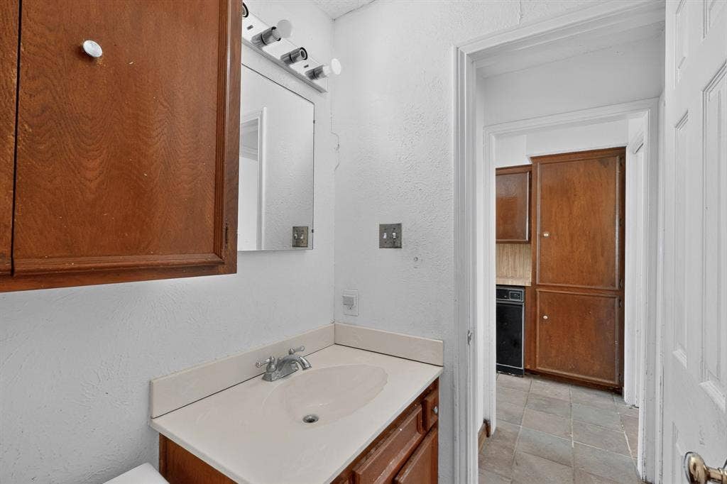 7316 N Stone Meadow Circle, Rowlett, TX 75088 7316 N Stone Meadow Circle, Rowlett, TX 75088