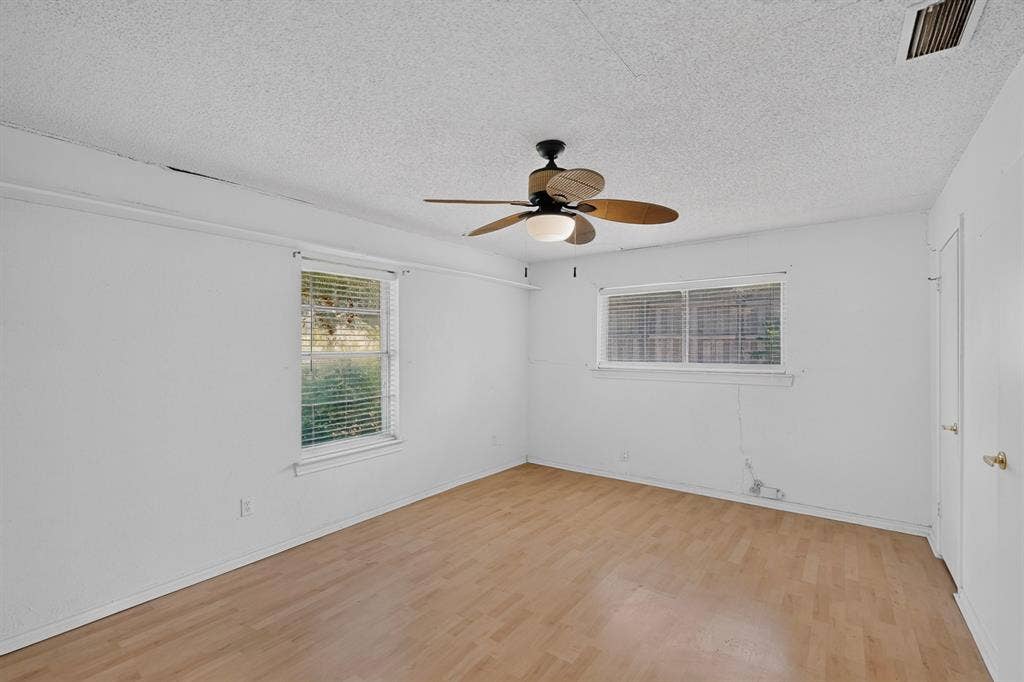7316 N Stone Meadow Circle, Rowlett, TX 75088 7316 N Stone Meadow Circle, Rowlett, TX 75088