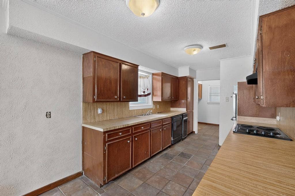 7316 N Stone Meadow Circle, Rowlett, TX 75088 7316 N Stone Meadow Circle, Rowlett, TX 75088