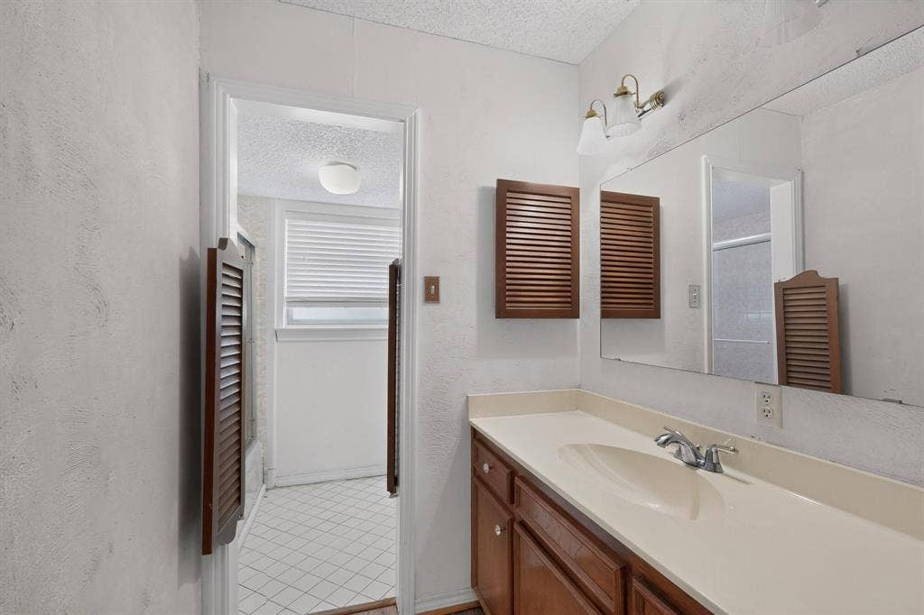 7316 N Stone Meadow Circle, Rowlett, TX 75088 7316 N Stone Meadow Circle, Rowlett, TX 75088