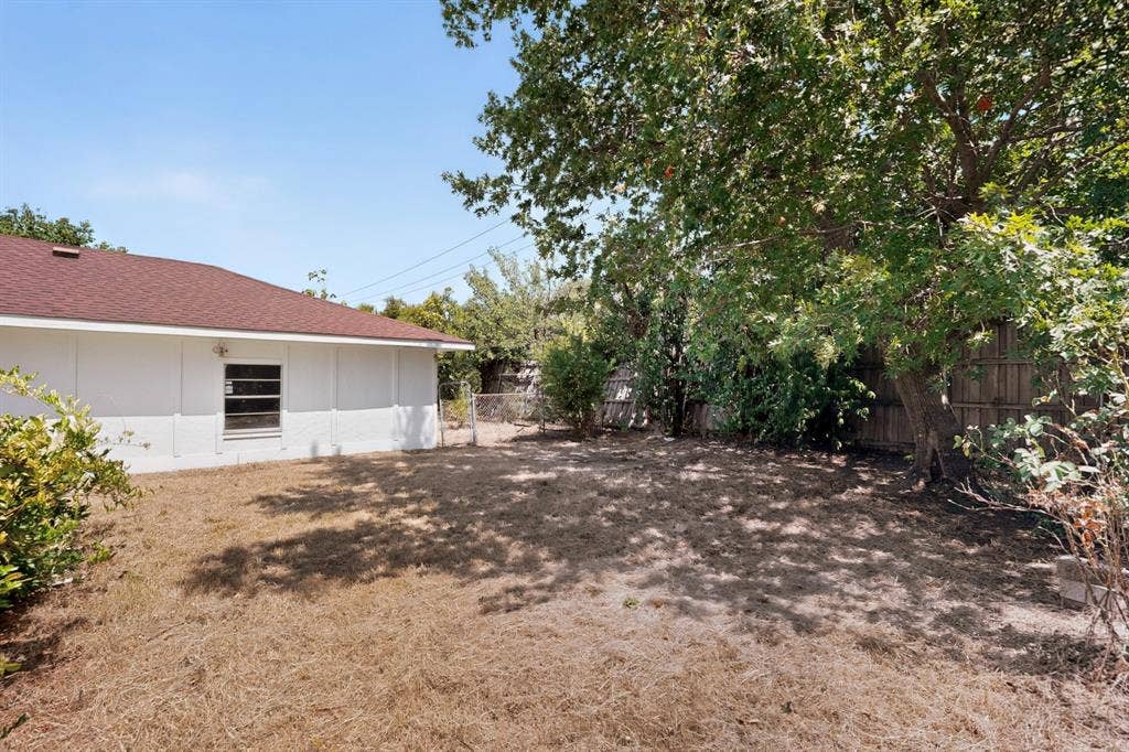 7316 N Stone Meadow Circle, Rowlett, TX 75088 7316 N Stone Meadow Circle, Rowlett, TX 75088