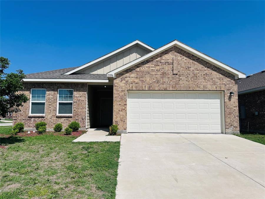 Property photo for 13356 Hiskey Drive, Fort Worth, TX