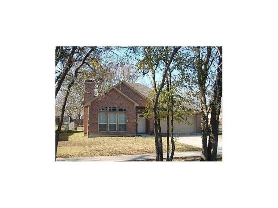 Property photo for 900 E Buffalo Street, Forney, TX