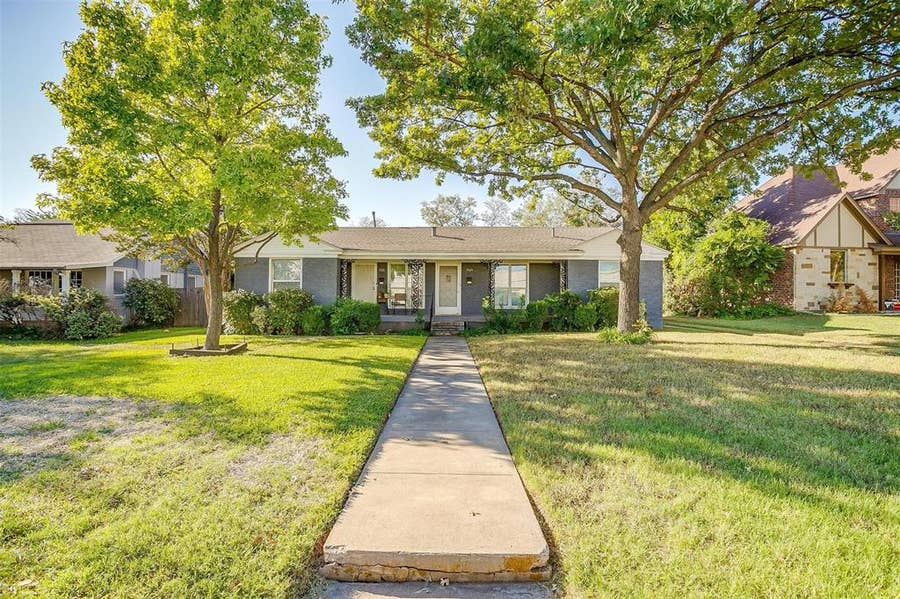 Property photo for 3541 S Hills Avenue, Fort Worth, TX