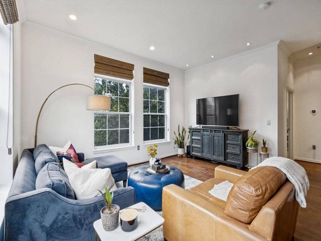 2305 Worthington Street, #206A, Dallas, TX 75204 2305 Worthington Street, #206A, Dallas, TX 75204