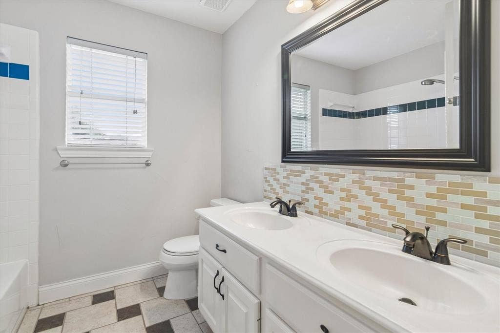 4661 Baldwin Lane, Plano, TX 75024 4661 Baldwin Lane, Plano, TX 75024