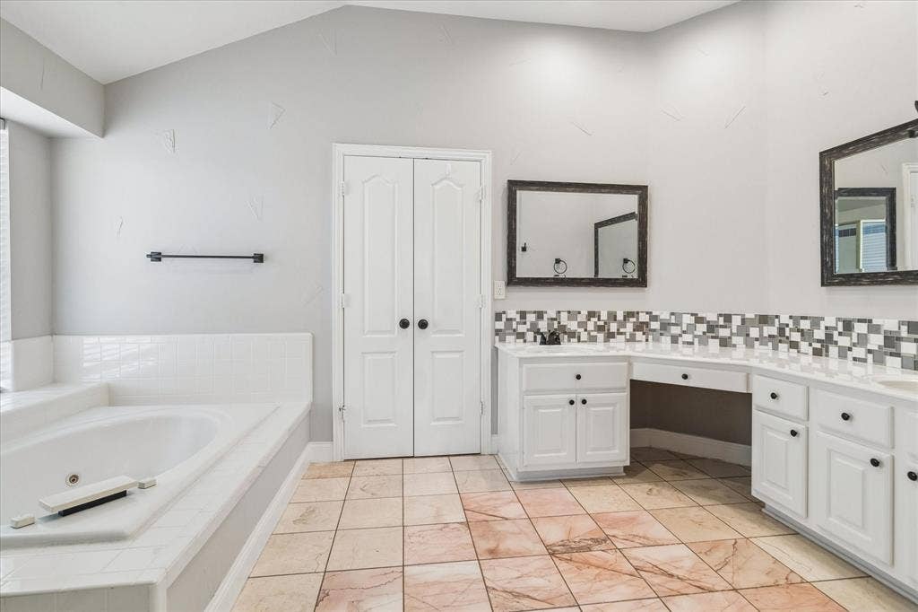 4661 Baldwin Lane, Plano, TX 75024 4661 Baldwin Lane, Plano, TX 75024
