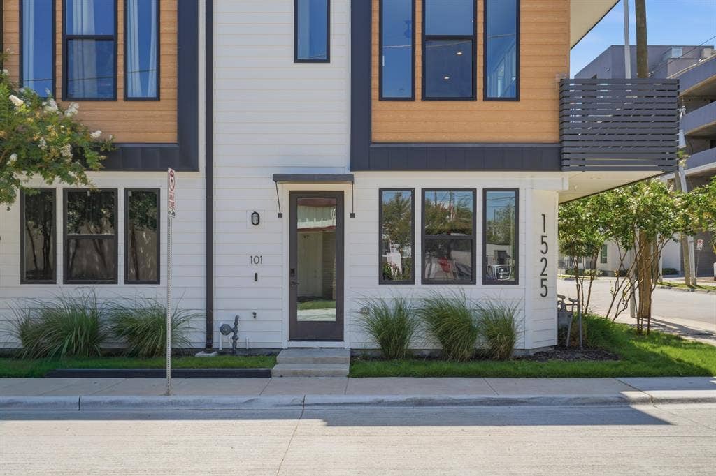 1525 Pecos, #102, Dallas, TX 75204 1525 Pecos, #102, Dallas, TX 75204
