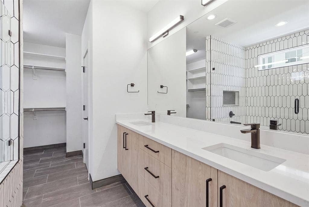 1525 Pecos, #102, Dallas, TX 75204 1525 Pecos, #102, Dallas, TX 75204