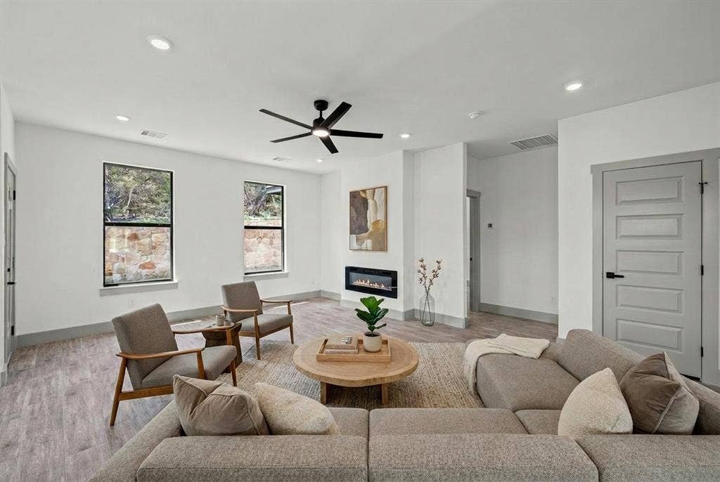 2201 Christine Drive, Granbury, TX 76048 *Virtually staged*
