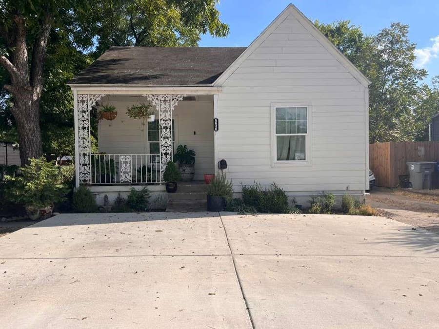 Property photo for 6630 Overlook, Dallas, TX