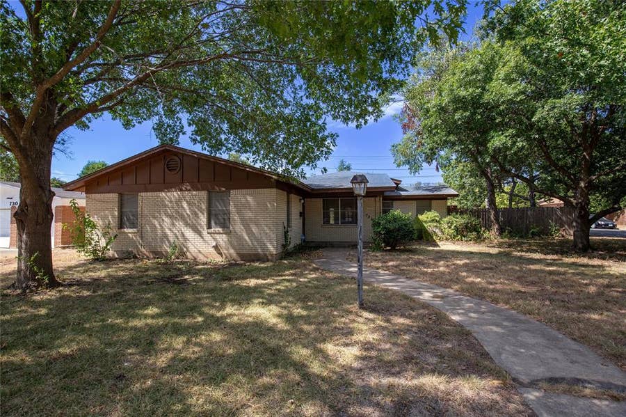 Property photo for 736 N 57th Street, Waco, TX