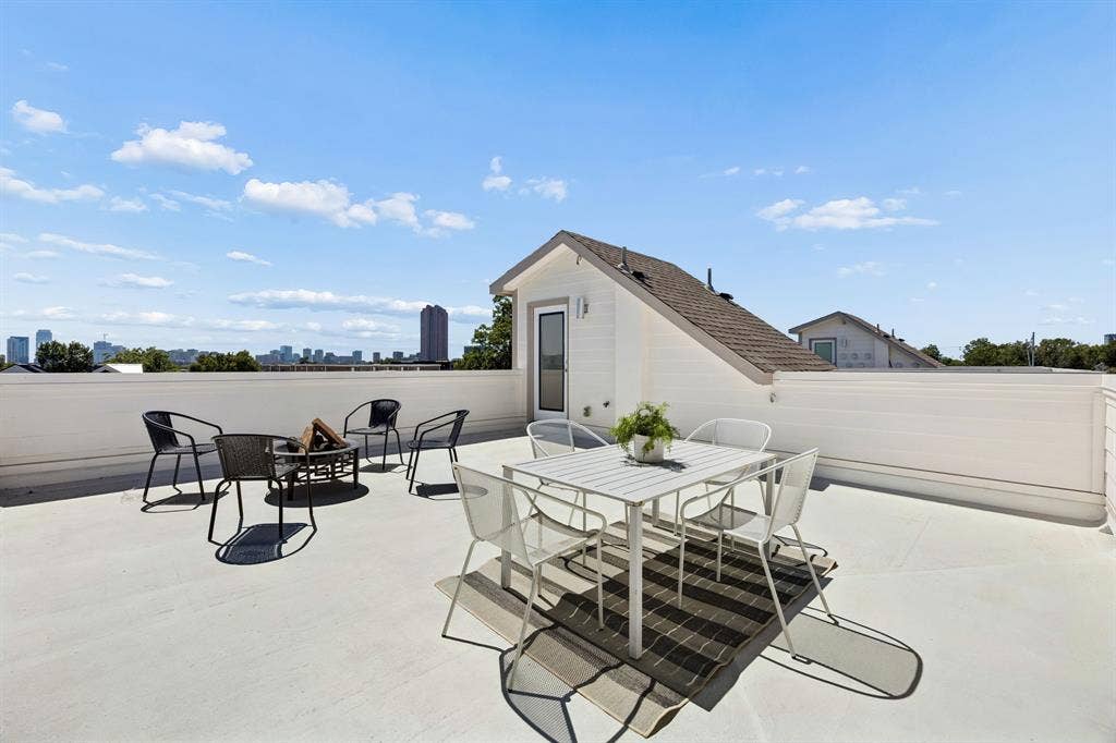 1917 Landon Lane, Dallas, TX 75204