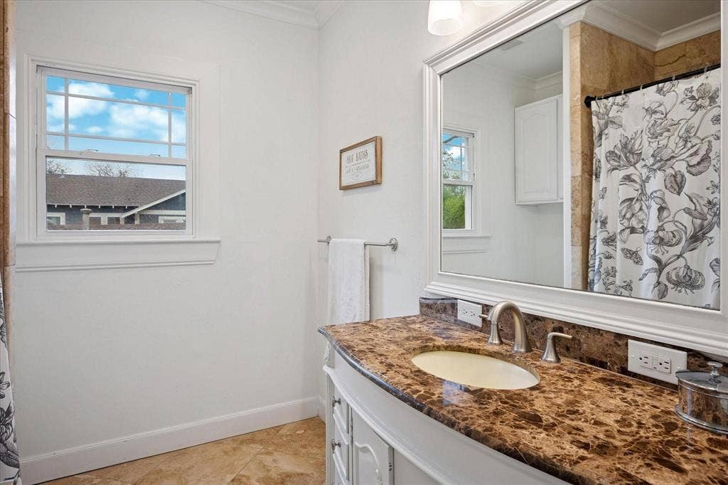 5909 Goliad Avenue, Dallas, TX 75206 5909 Goliad Avenue, Dallas, TX 75206
