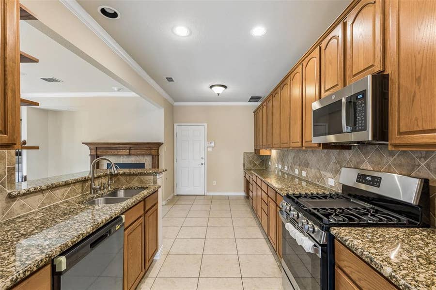 Property photo for 4313 Kestrel Way, Carrollton, TX