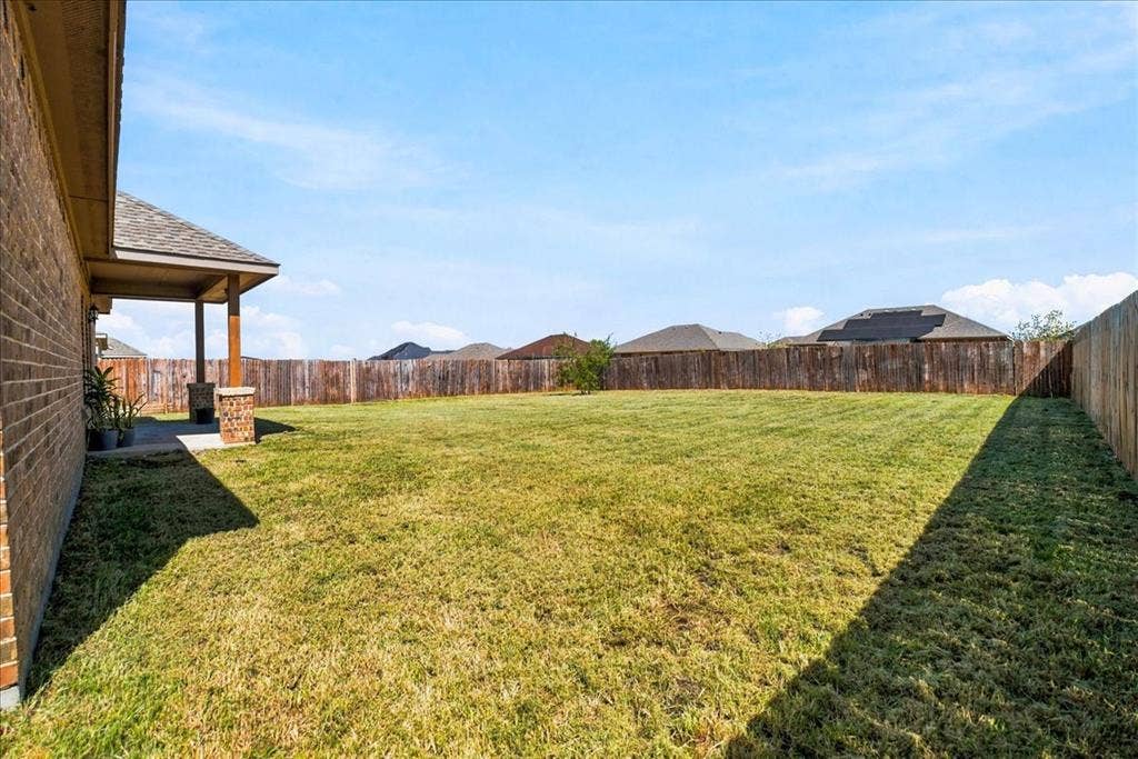 109 Springleaf Lane, Mabank, TX 75147 109 Springleaf Lane, Mabank, TX 75147