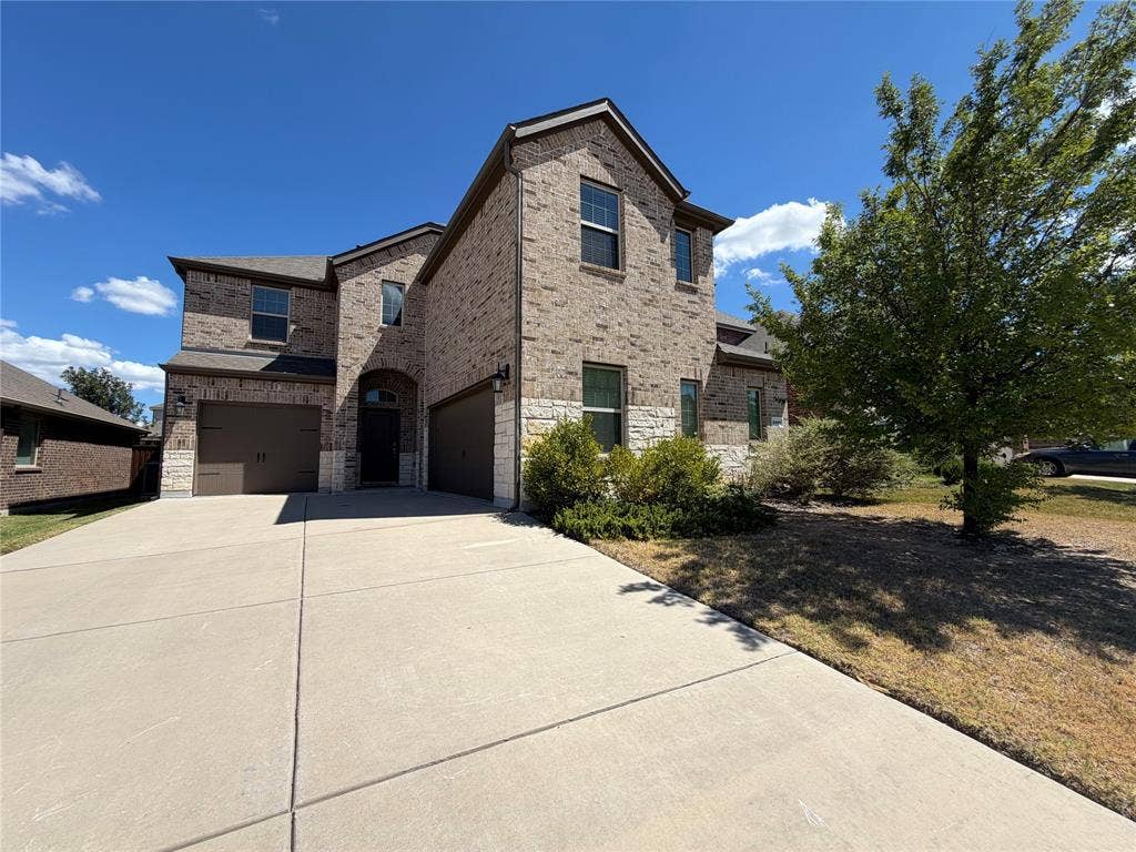 2929 Log Cabin Drive, Celina, TX 75009 2929 Log Cabin Drive, Celina, TX 75009