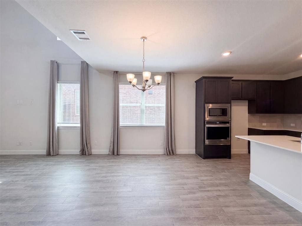 2929 Log Cabin Drive, Celina, TX 75009 2929 Log Cabin Drive, Celina, TX 75009