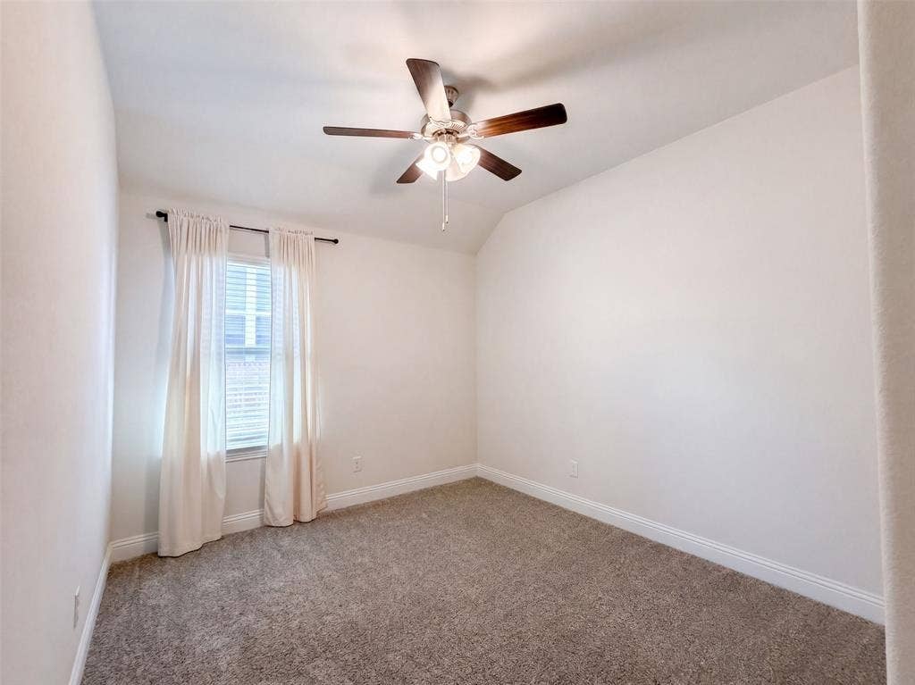 2929 Log Cabin Drive, Celina, TX 75009 2929 Log Cabin Drive, Celina, TX 75009