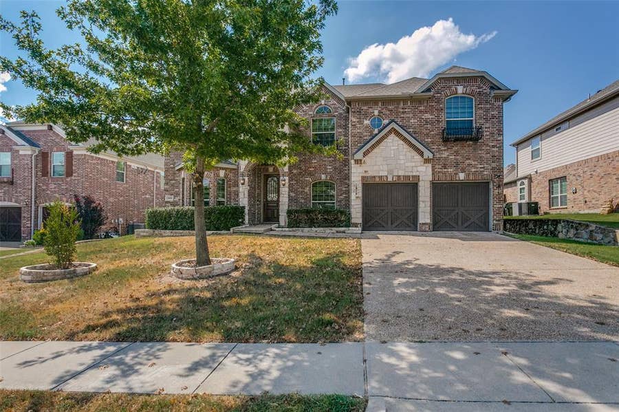 Property photo for 3604 Flowing Way, Plano, TX