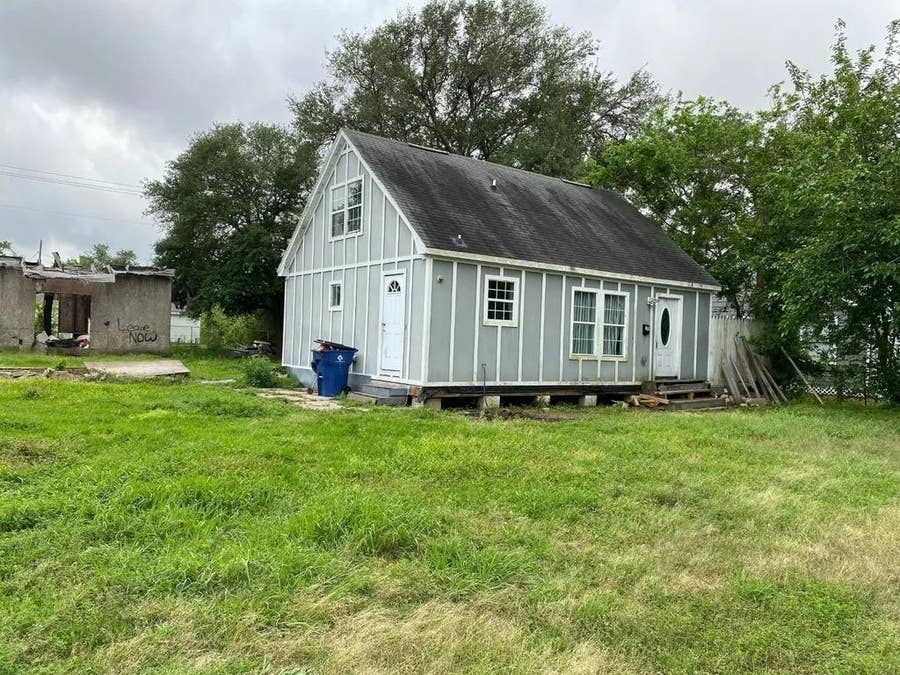 Property photo for 13 4th Avenue N, Texas City, TX