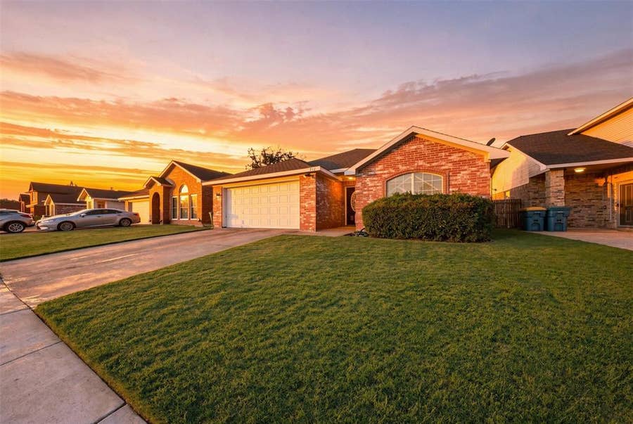 Property photo for 737 Nelson Drive, Cedar Hill, TX