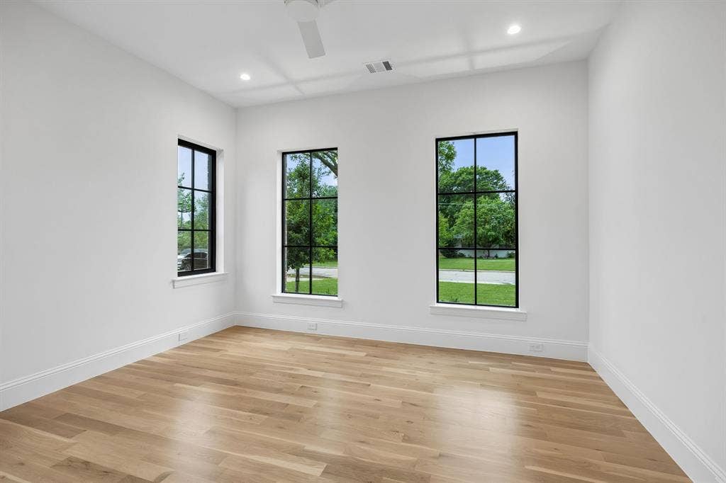 10128 Coppedge Lane, Dallas, TX 75229 10128 Coppedge Lane, Dallas, TX 75229