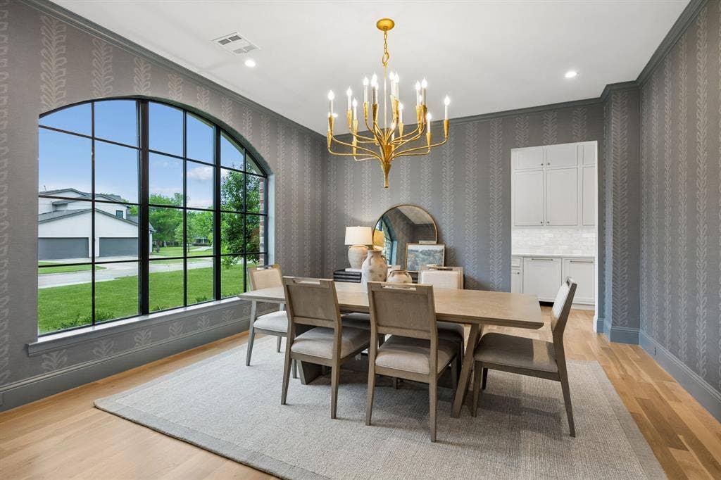 10128 Coppedge Lane, Dallas, TX 75229 10128 Coppedge Lane, Dallas, TX 75229