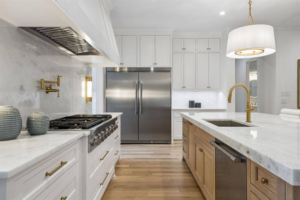 10128 Coppedge Lane, Dallas, TX 75229 10128 Coppedge Lane, Dallas, TX 75229