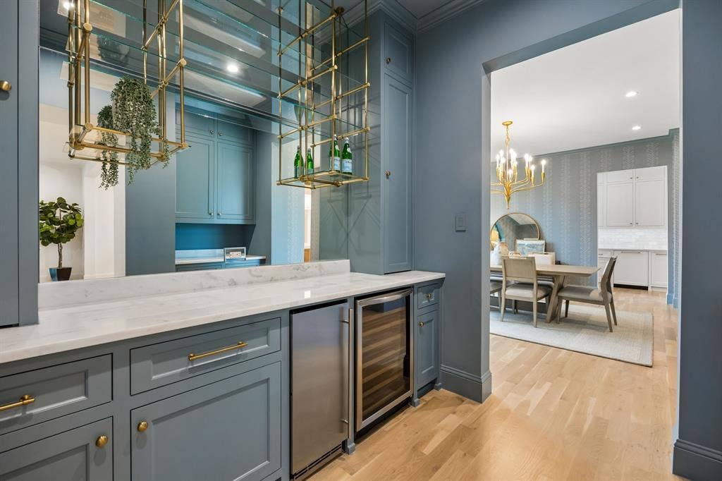 10128 Coppedge Lane, Dallas, TX 75229 10128 Coppedge Lane, Dallas, TX 75229