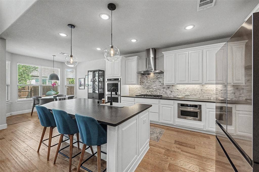 8229 Plumbago Way, Dallas, TX 75252 8229 Plumbago Way, Dallas, TX 75252