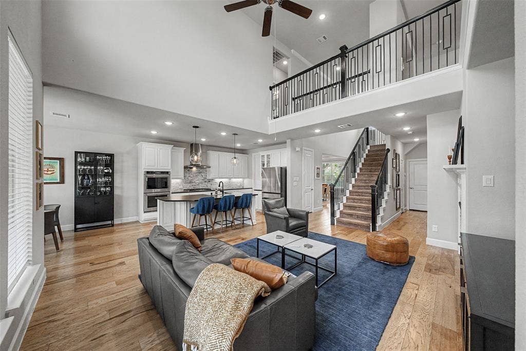 8229 Plumbago Way, Dallas, TX 75252 8229 Plumbago Way, Dallas, TX 75252