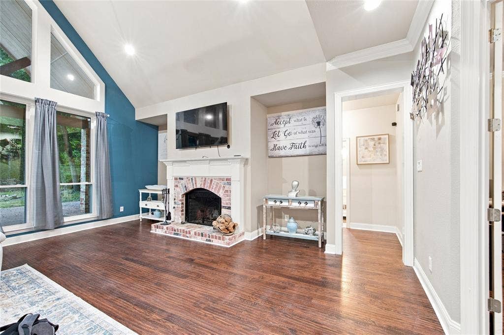 4518 Pecan Creek Drive, Midlothian, TX 76065