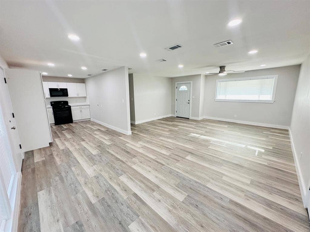 2116 Pinecrest Drive, Tyler, TX 75701