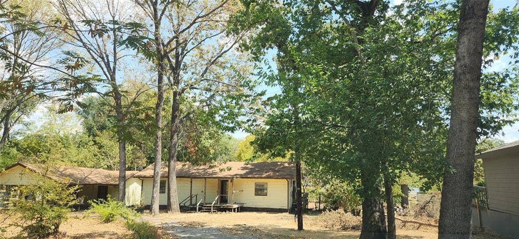 6184 Cherokee Trail, Mabank, TX 75156 6184 Cherokee Trail, Mabank, TX 75156